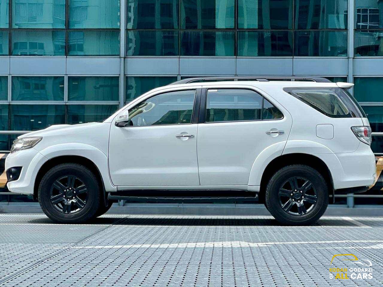 2013 Toyota Fortuner 4x2 G, Automatic, Diesel
