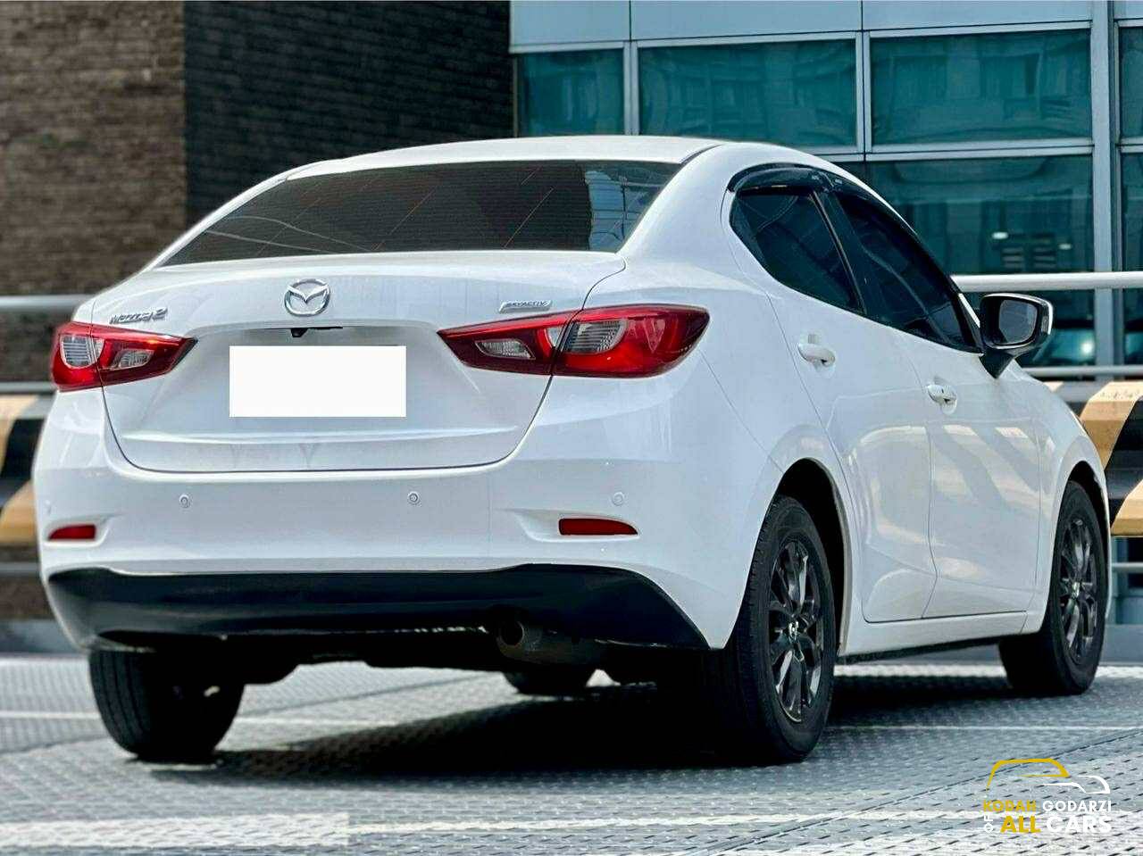 2017 Mazda 2 1.5 Sedan, Automatic, Gas