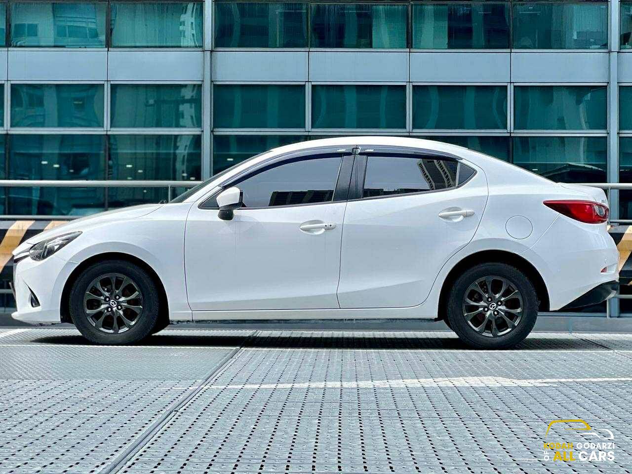 2017 Mazda 2 1.5 Sedan, Automatic, Gas