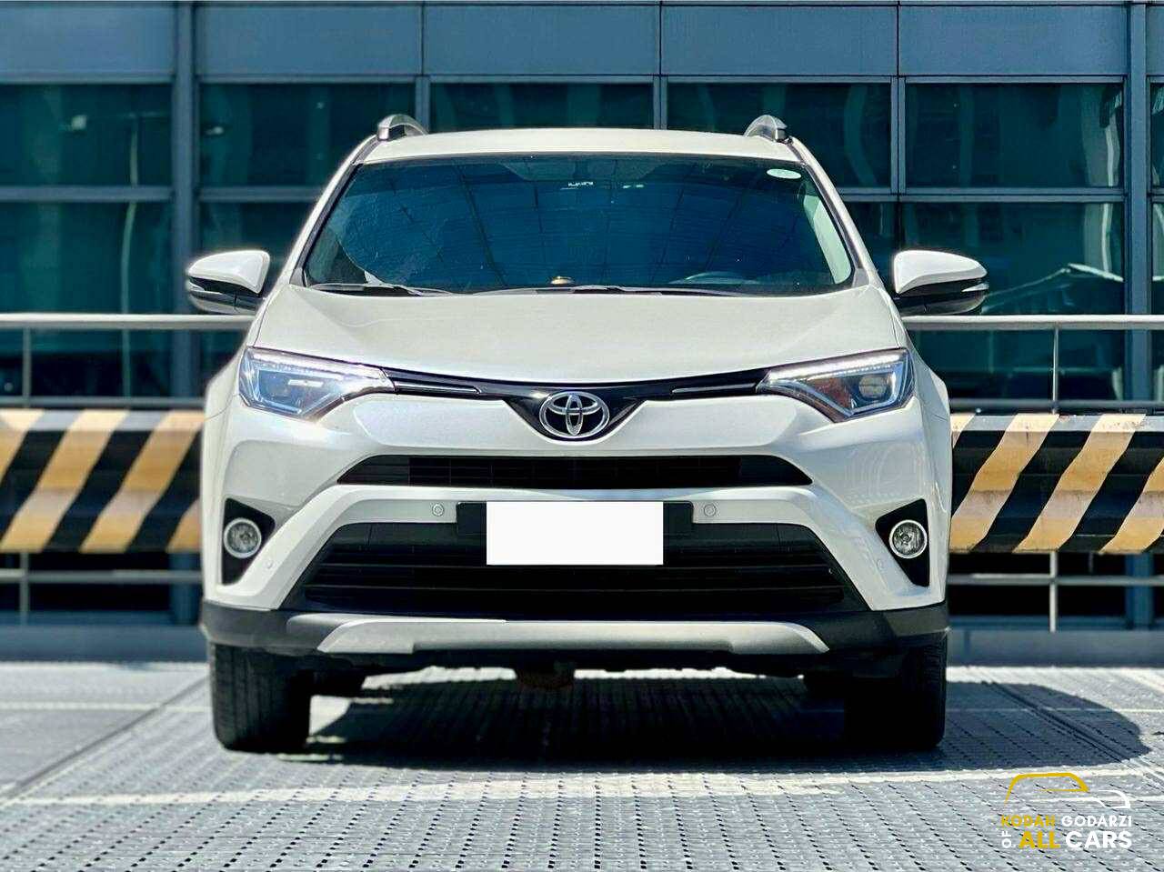 2018 Toyota Rav4 2.5 Premium, Automatic, Gas
