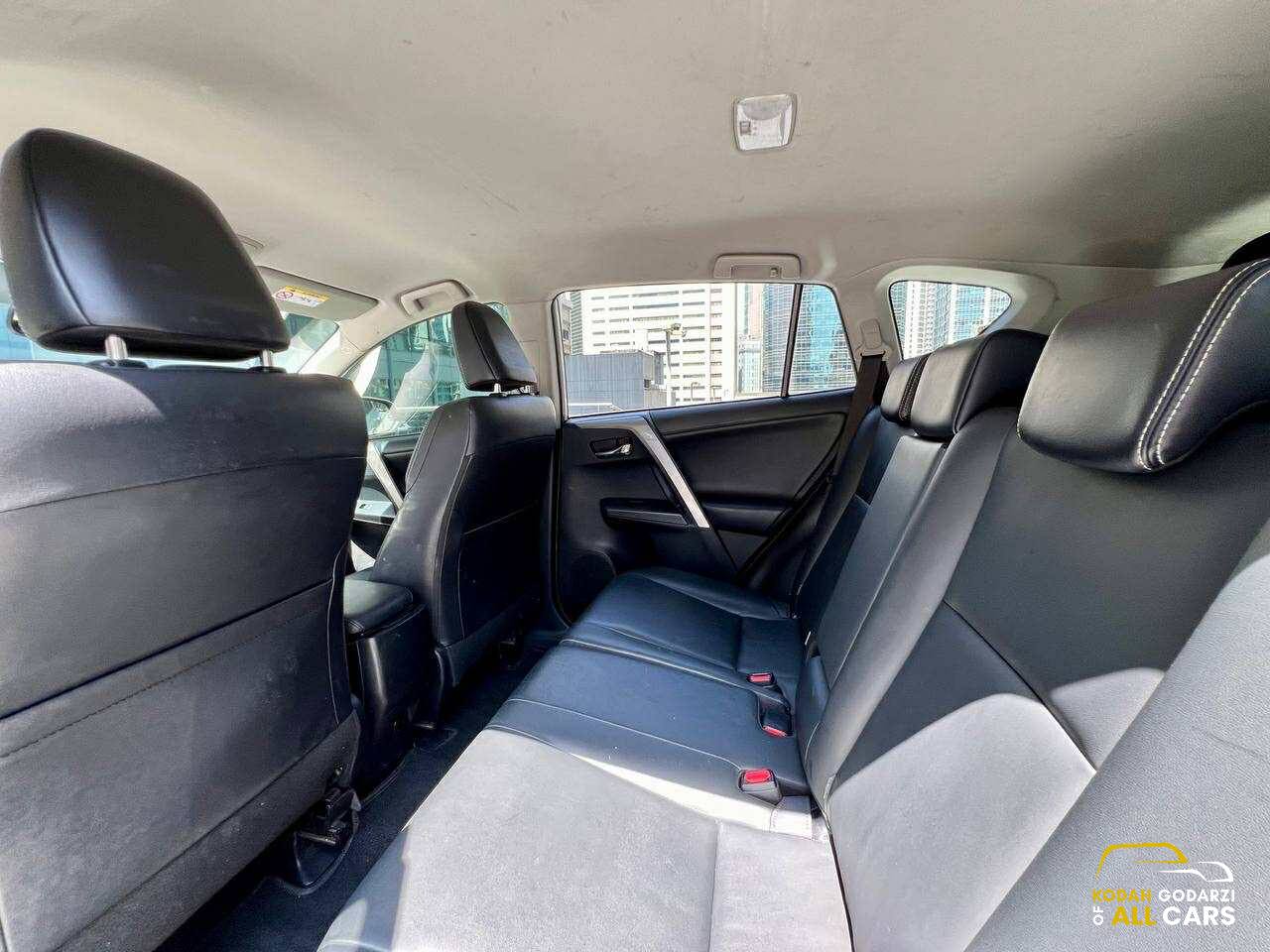 2018 Toyota Rav4 2.5 Premium, Automatic, Gas