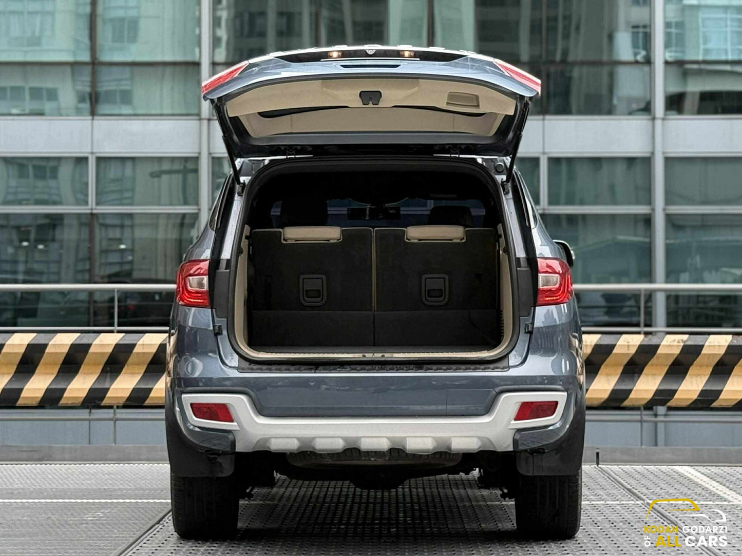 2016 Ford Everest 2.2 Titanium 4x2, Automatic, Diesel