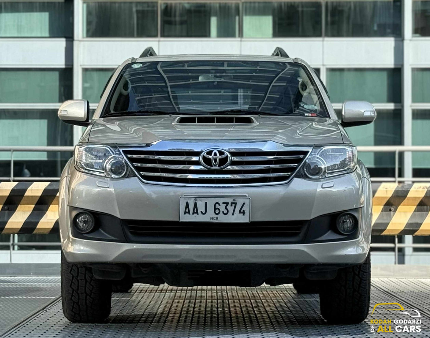 2014 Toyota Fortuner 2.4 V 4x2, Automatic, Diesel