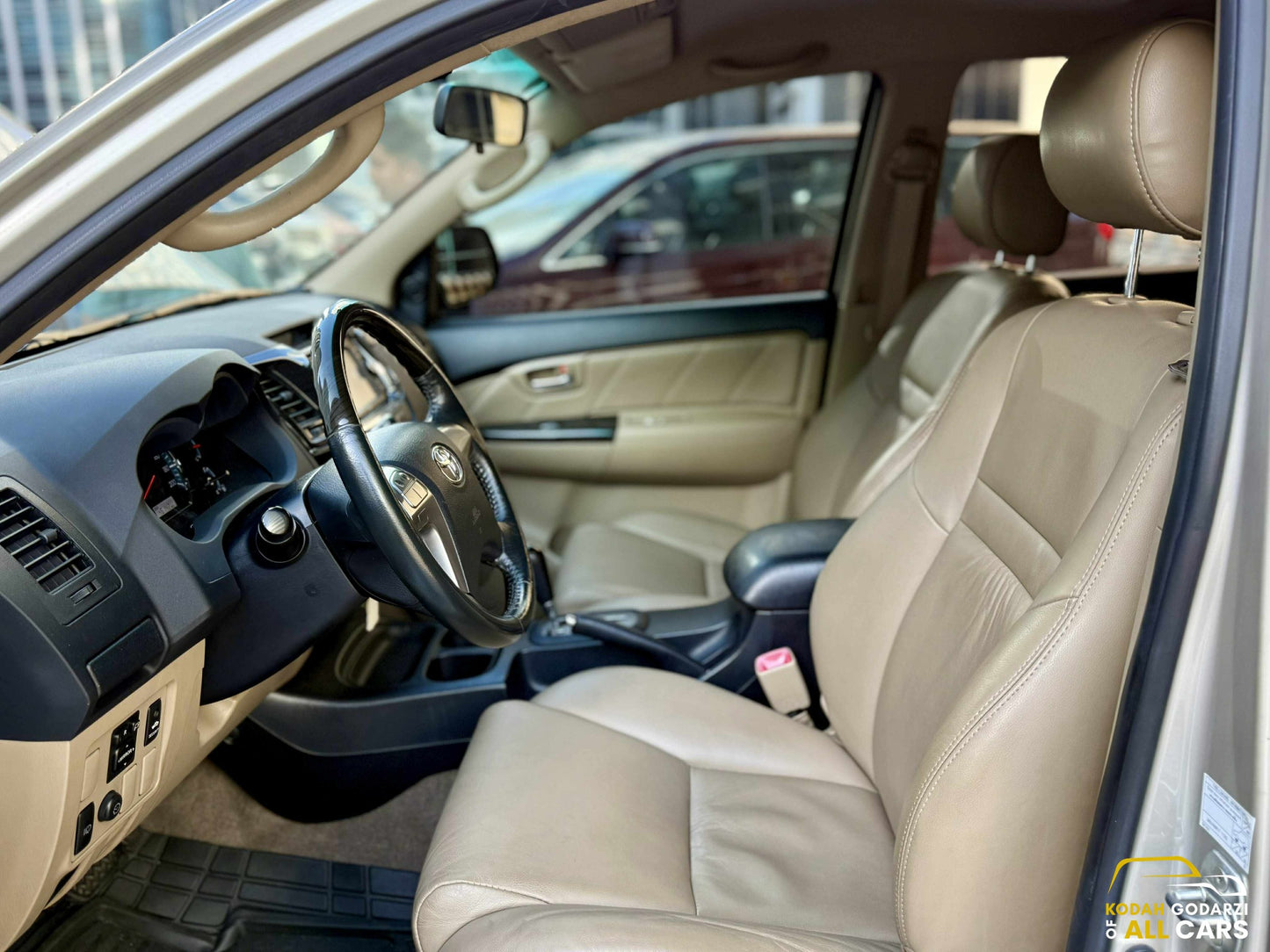 2014 Toyota Fortuner 2.4 V 4x2, Automatic, Diesel