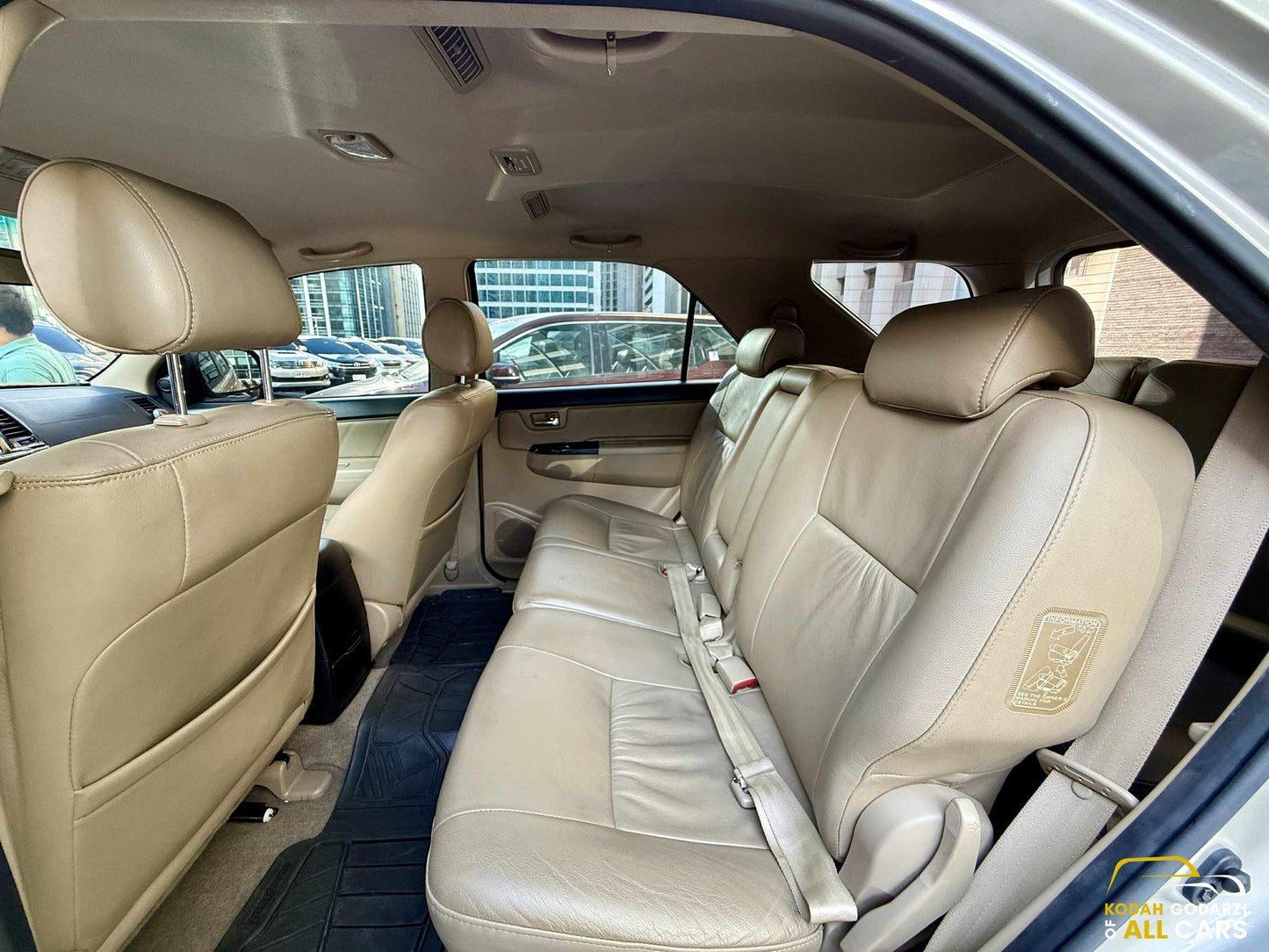 2014 Toyota Fortuner 2.4 V 4x2, Automatic, Diesel