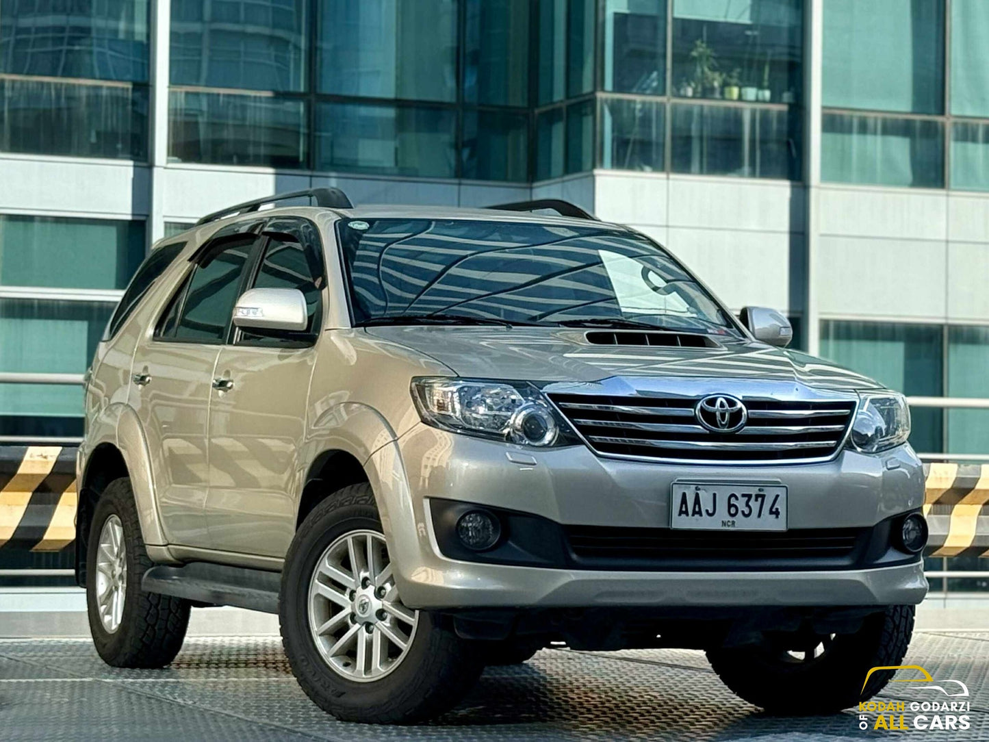 2014 Toyota Fortuner 2.4 V 4x2, Automatic, Diesel