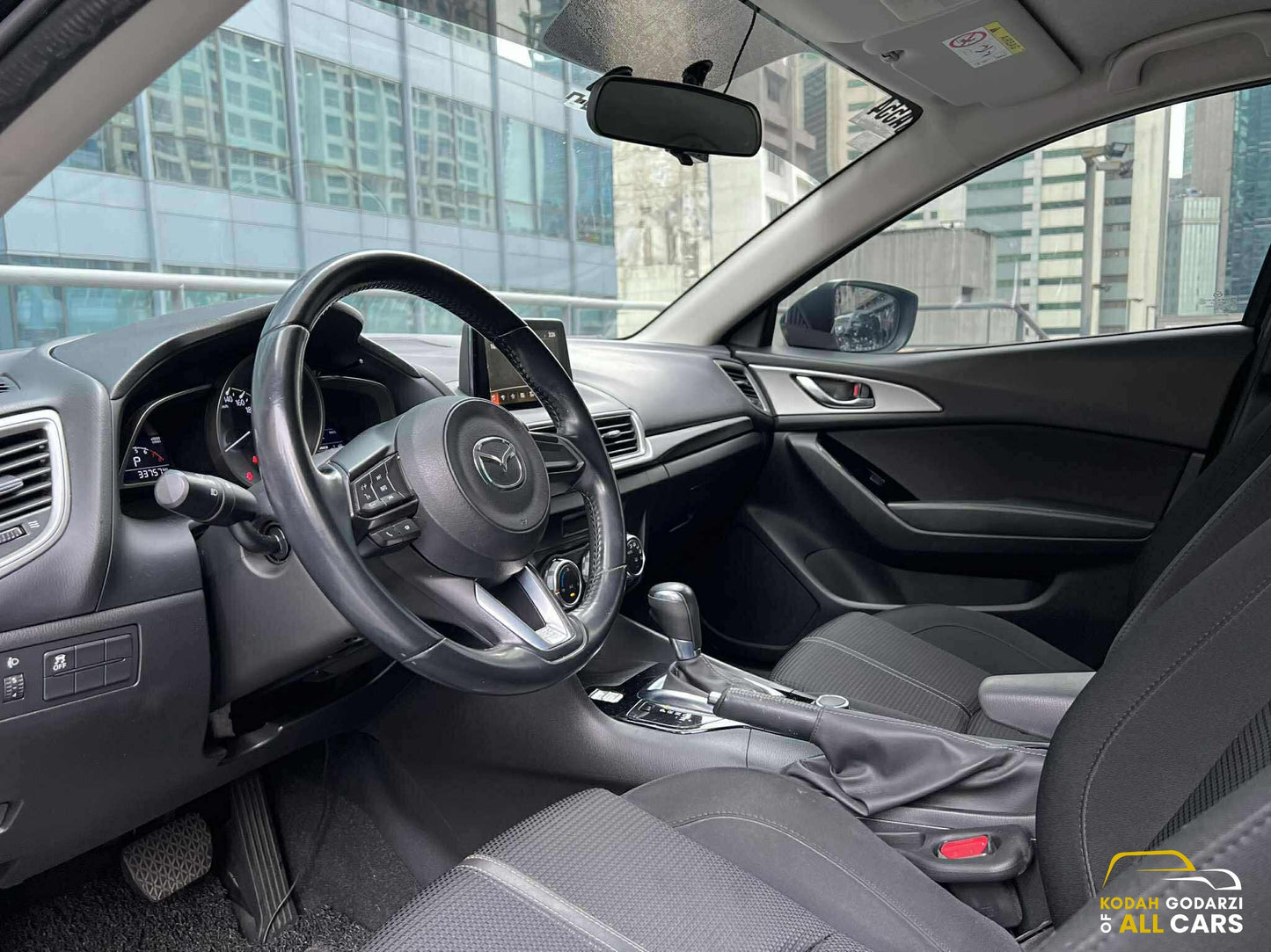 2018 Mazda 3 Hatchback 1.5 V, Automatic, Gas