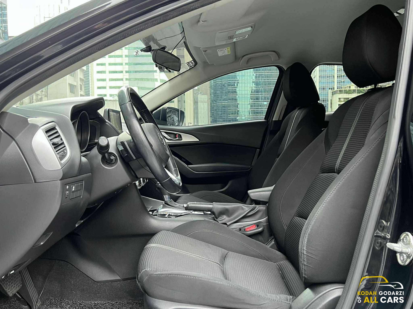 2018 Mazda 3 Hatchback 1.5 V, Automatic, Gas