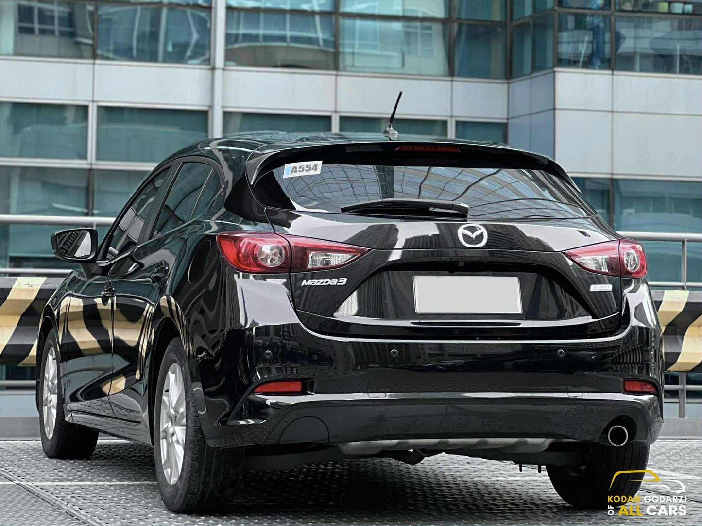 2018 Mazda 3 Hatchback 1.5 V, Automatic, Gas