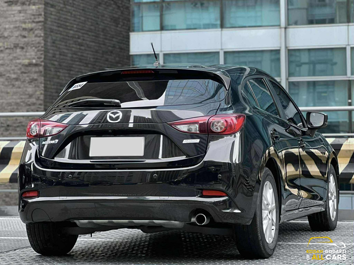 2018 Mazda 3 Hatchback 1.5 V, Automatic, Gas