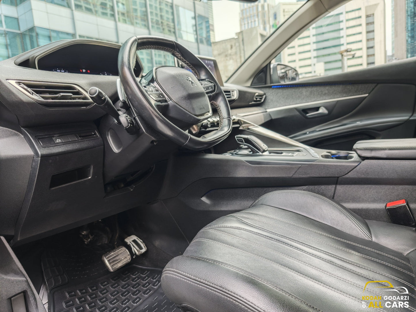2021 Peugeot 5008 Allure, Automatic, Gas