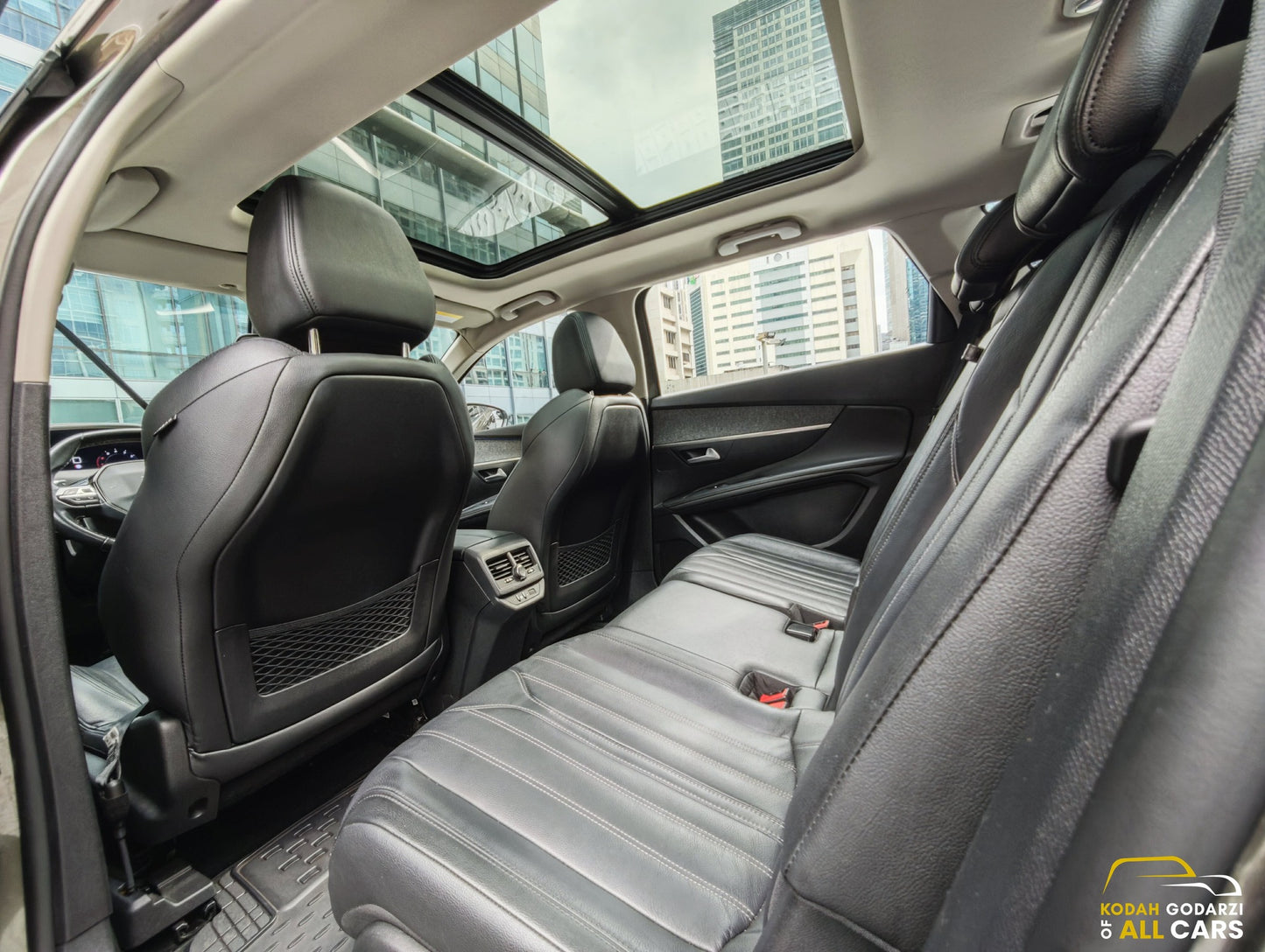 2021 Peugeot 5008 Allure, Automatic, Gas