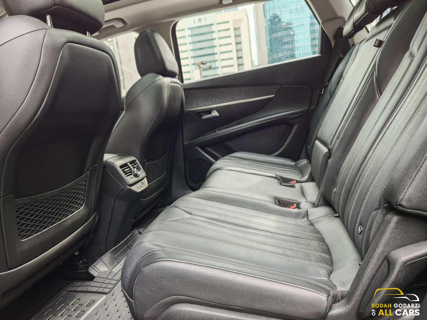 2021 Peugeot 5008 Allure, Automatic, Gas