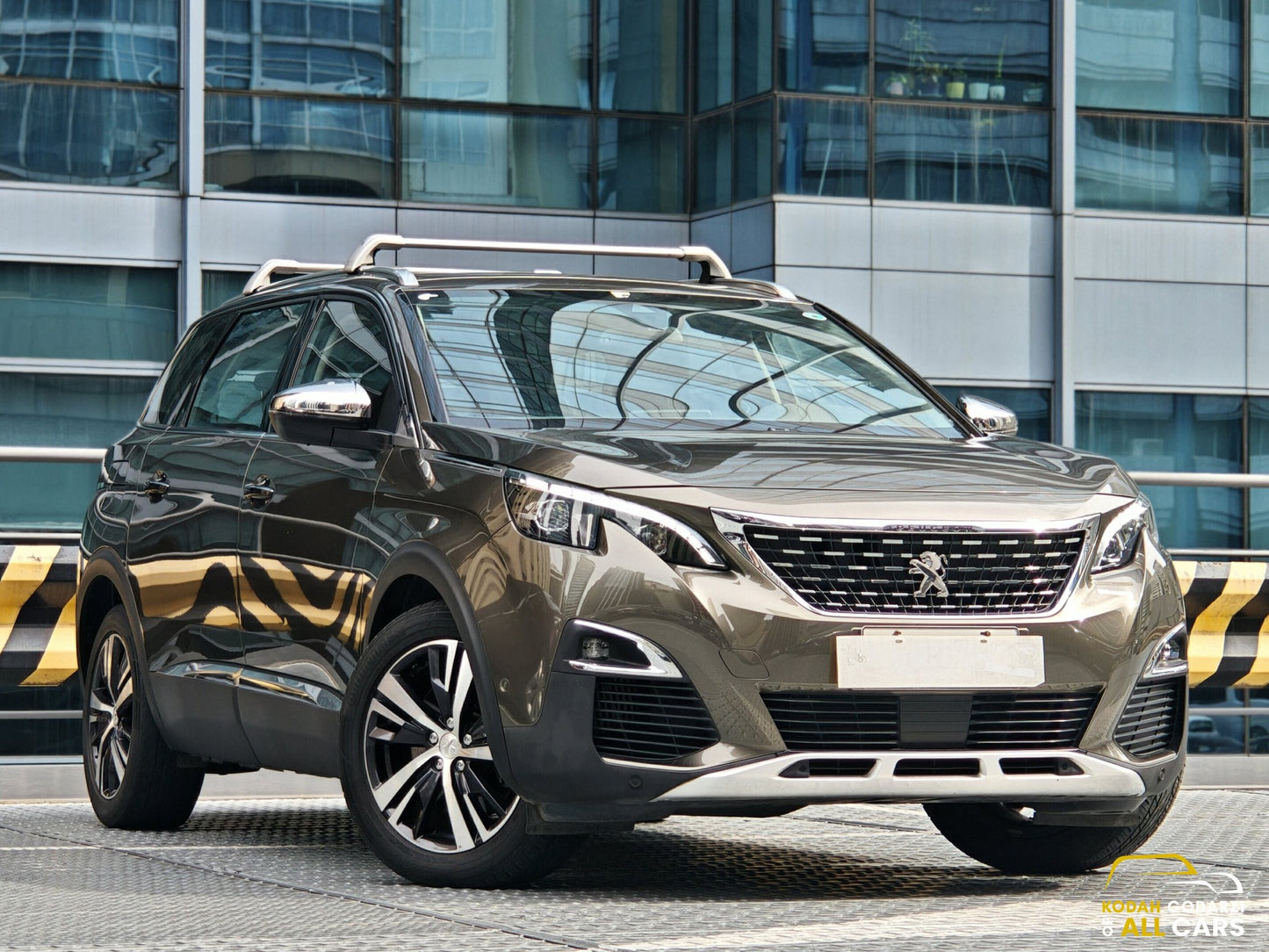 2021 Peugeot 5008 Allure, Automatic, Gas