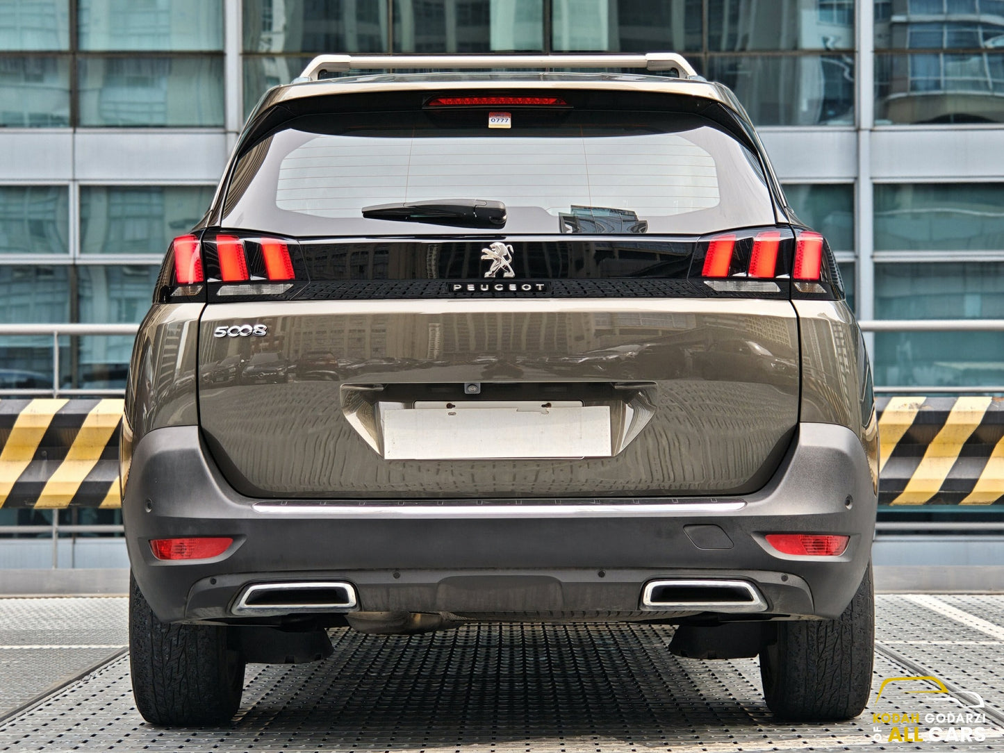 2021 Peugeot 5008 Allure, Automatic, Gas