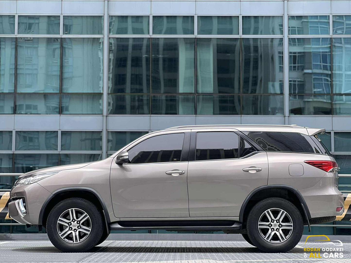 2016 Toyota Fortuner 2.4 G, Automatic, Diesel (Mint Condition)