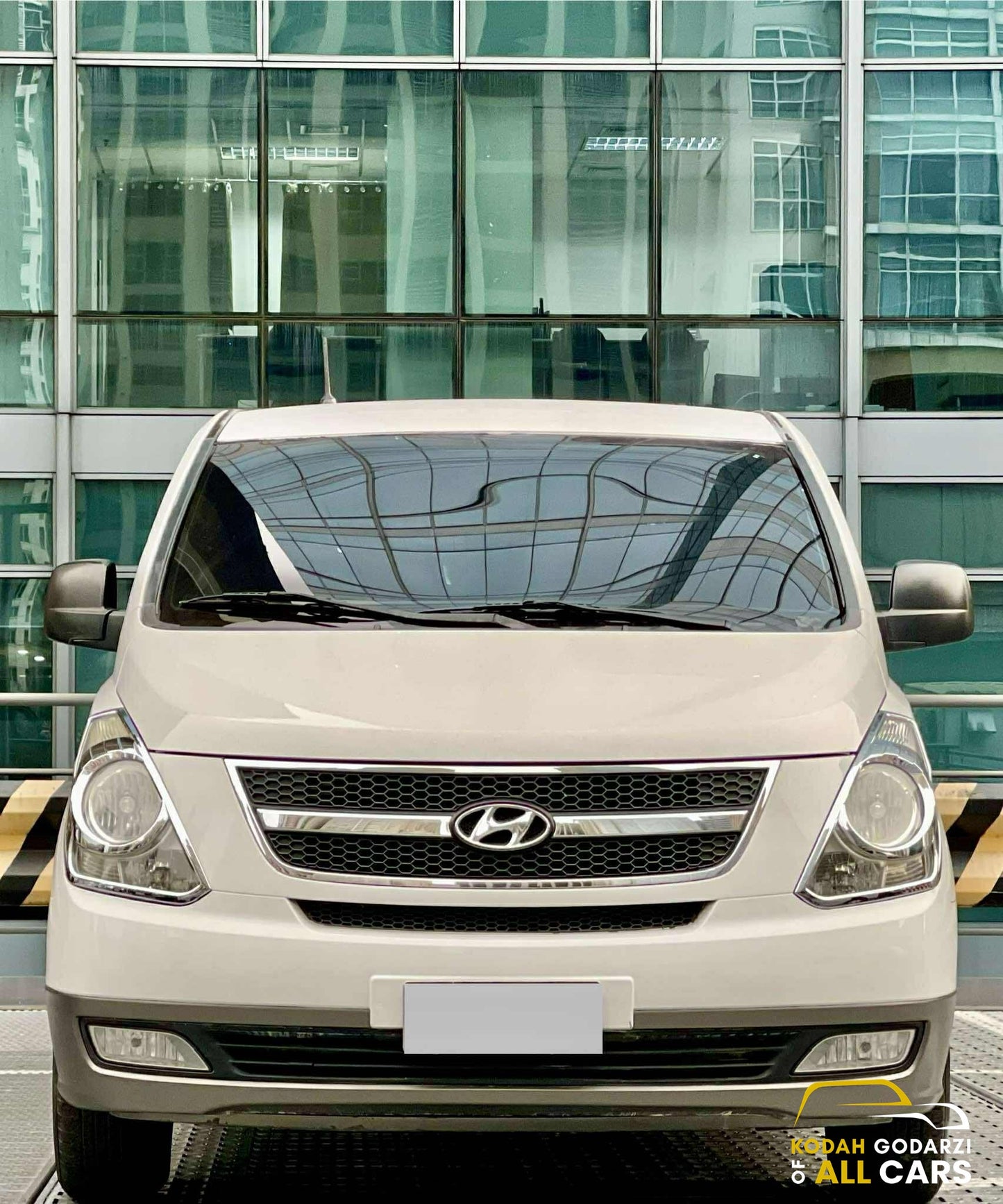 2015 Hyundai Grand Starex 2.5 Gold CRDi, Automatic, Diesel