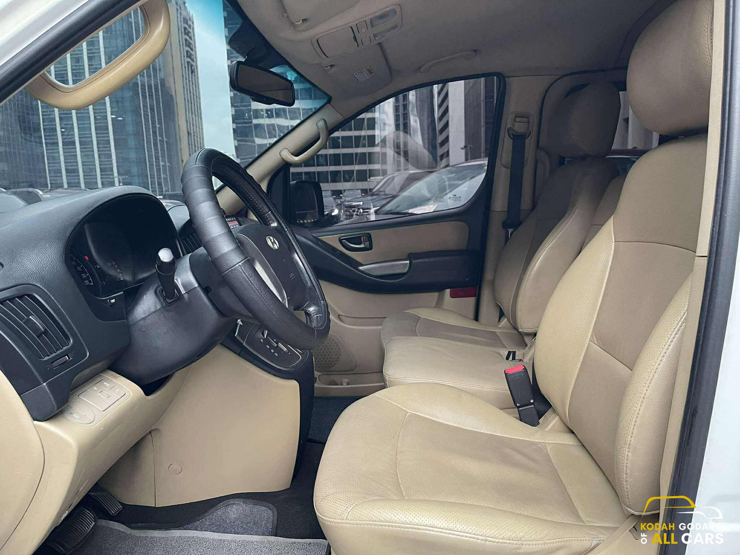 2015 Hyundai Grand Starex 2.5 Gold CRDi, Automatic, Diesel