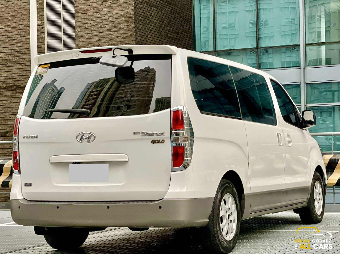 2015 Hyundai Grand Starex 2.5 Gold CRDi, Automatic, Diesel