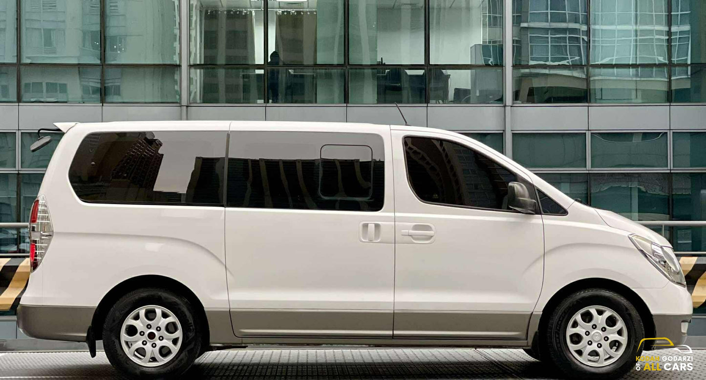 2015 Hyundai Grand Starex 2.5 Gold CRDi, Automatic, Diesel