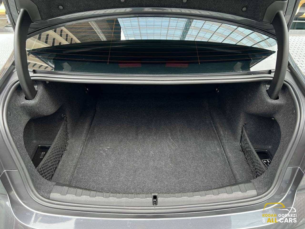 2020 BMW 318i Sport 2.0, Automatic, Gas