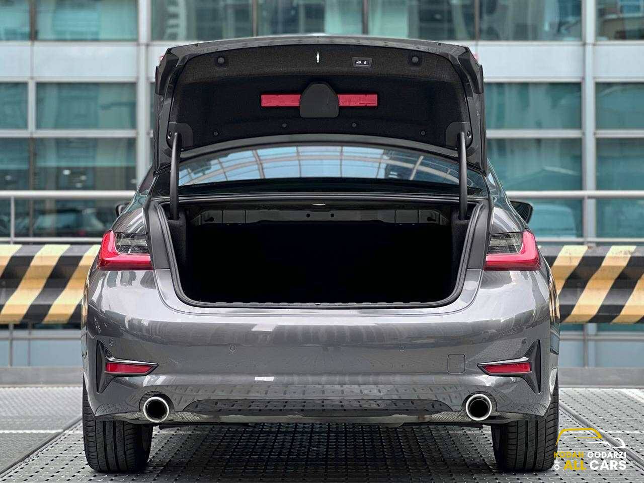 2020 BMW 318i Sport 2.0, Automatic, Gas