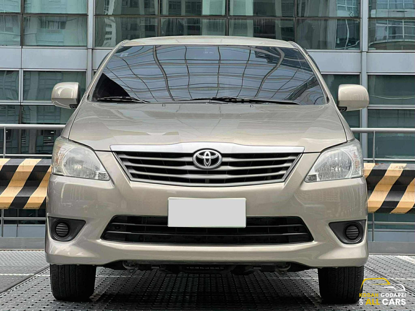 2013 Toyota Innova 2.5 E, Automatic, Diesel