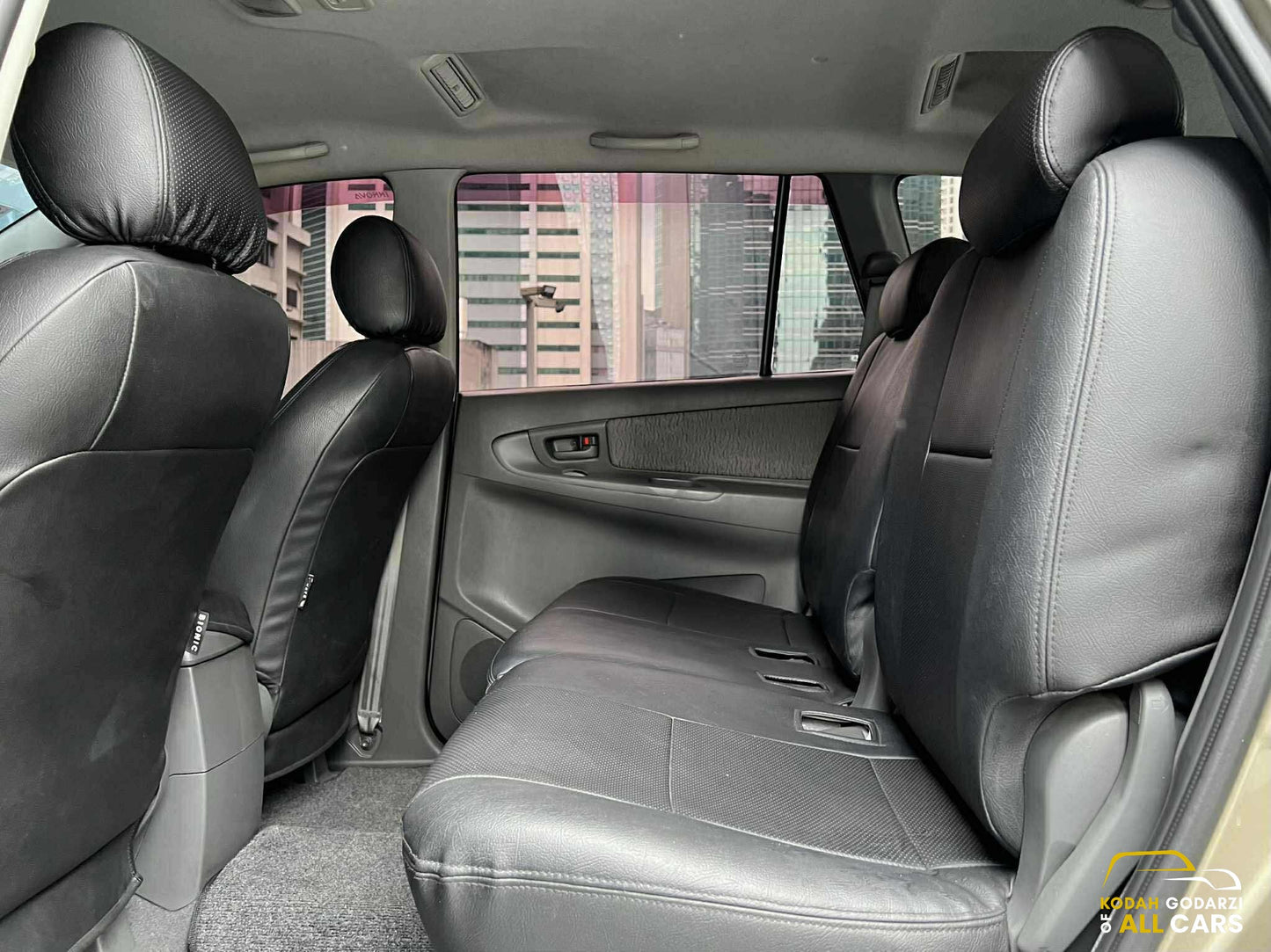 2013 Toyota Innova 2.5 E, Automatic, Diesel