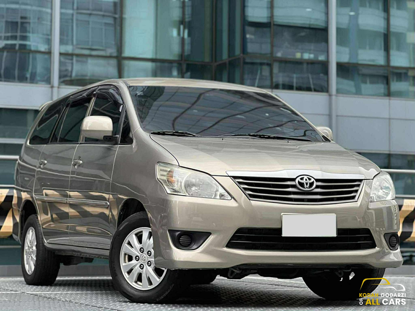 2013 Toyota Innova 2.5 E, Automatic, Diesel