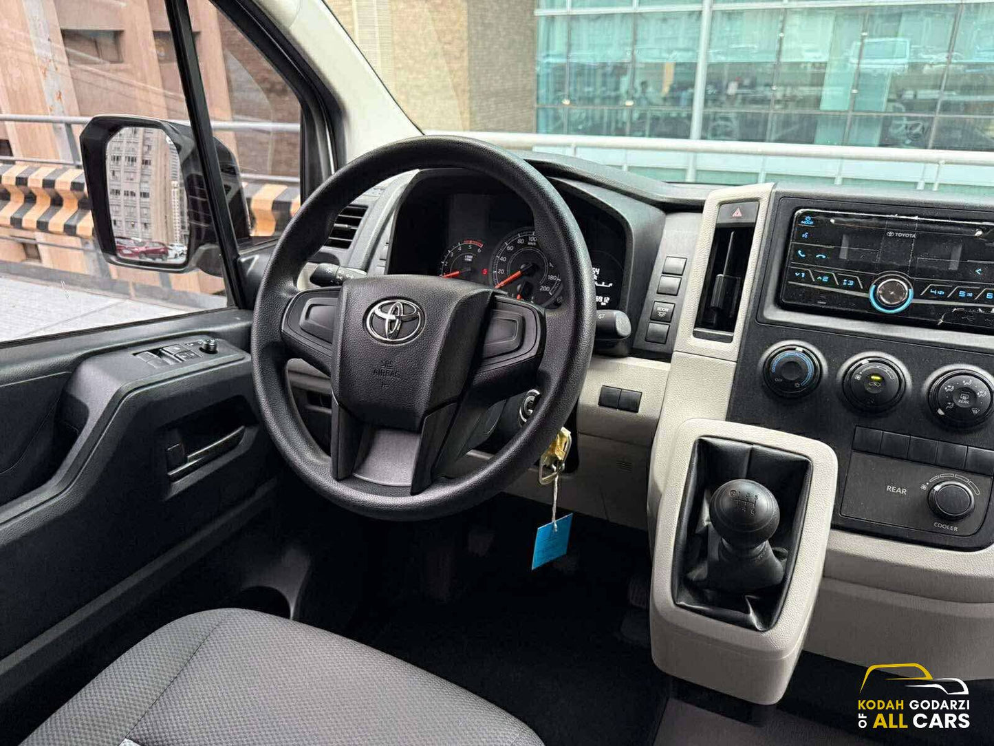 2019 Toyota Hiace Commuter Deluxe 2.8, Manual, Diesel