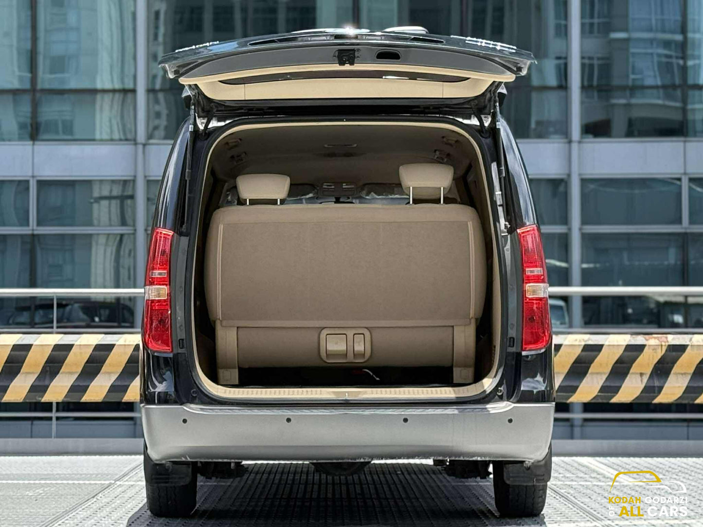 2019 Hyundai Grand Starex 2.5, Automatic, Diesel