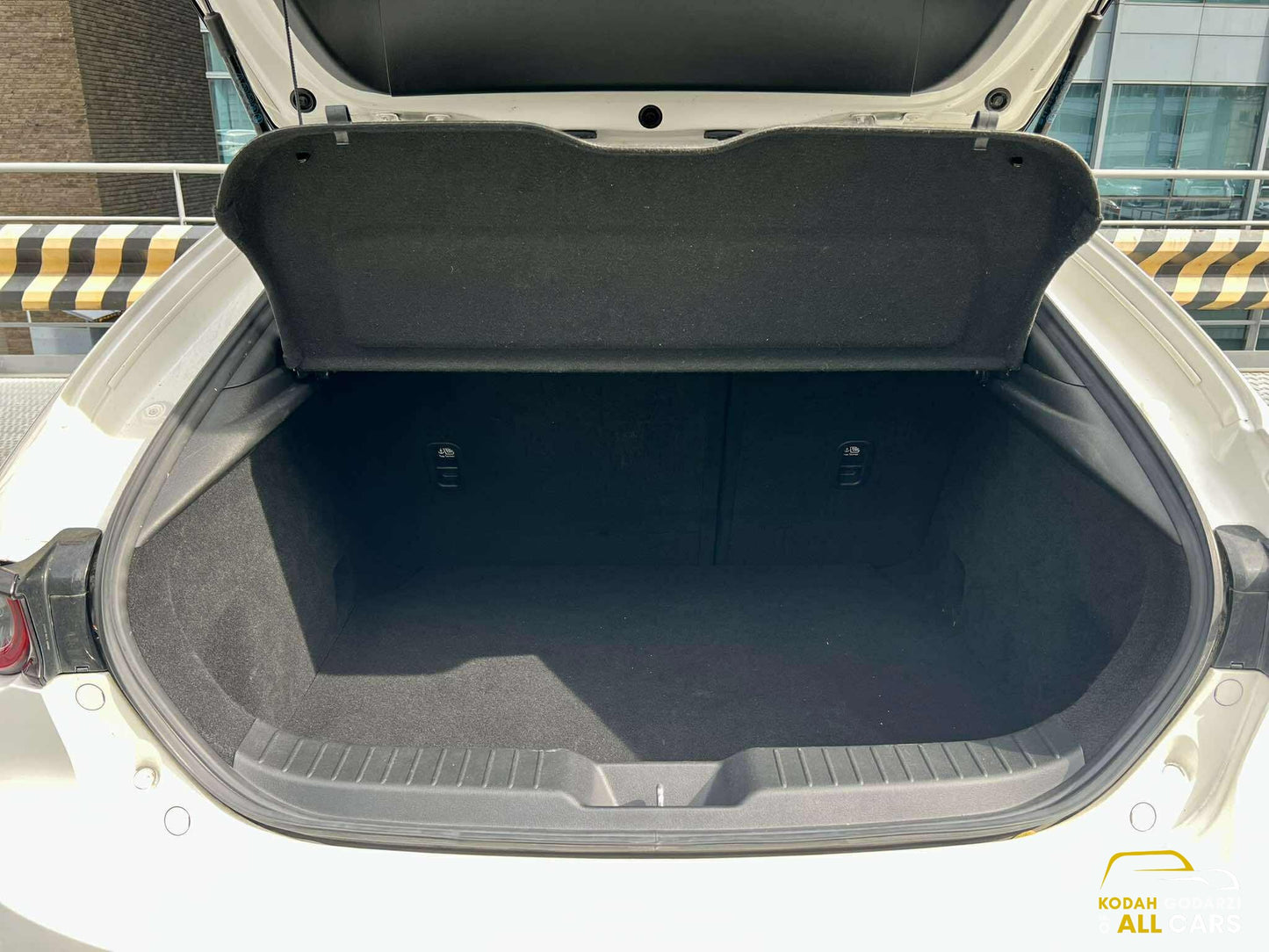 2021 Mazda 3 2.0 Premium Hatchback, Automatic, Gas