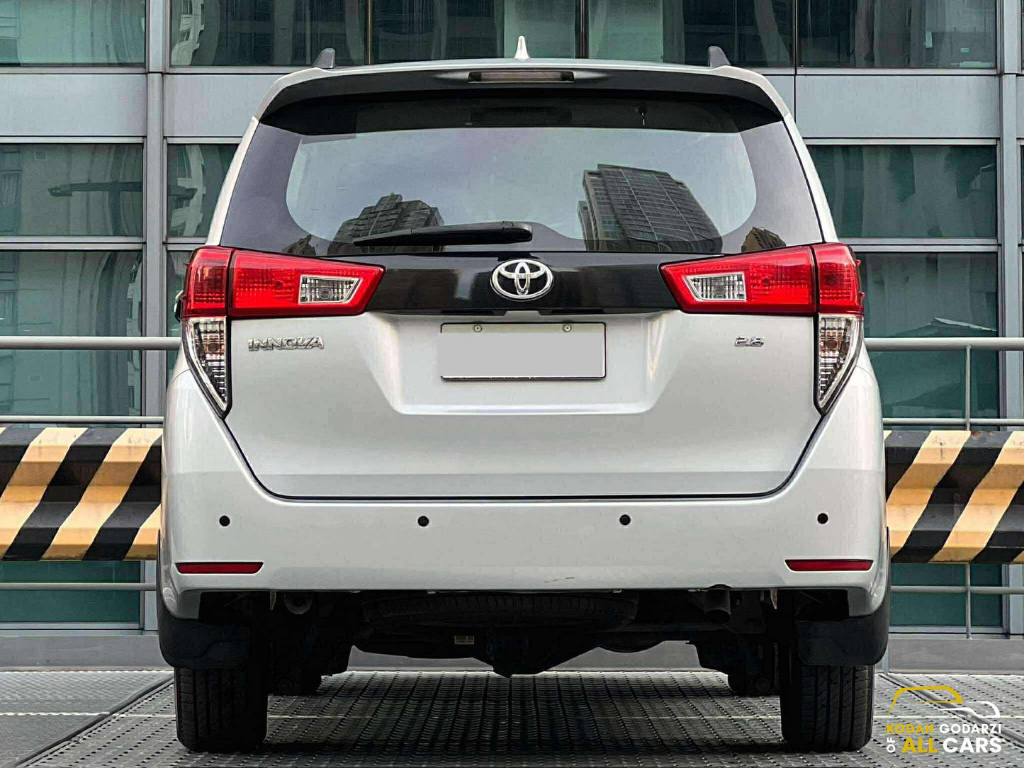 2017 Toyota Innova 2.8 J, Manual, Diesel