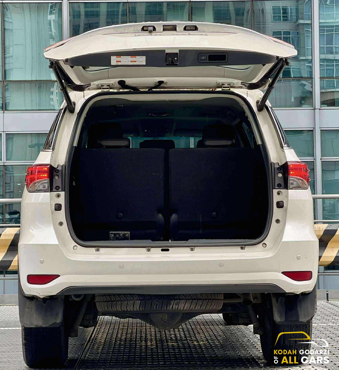 2018 Toyota Fortuner 4x2 V, Automatic, Diesel