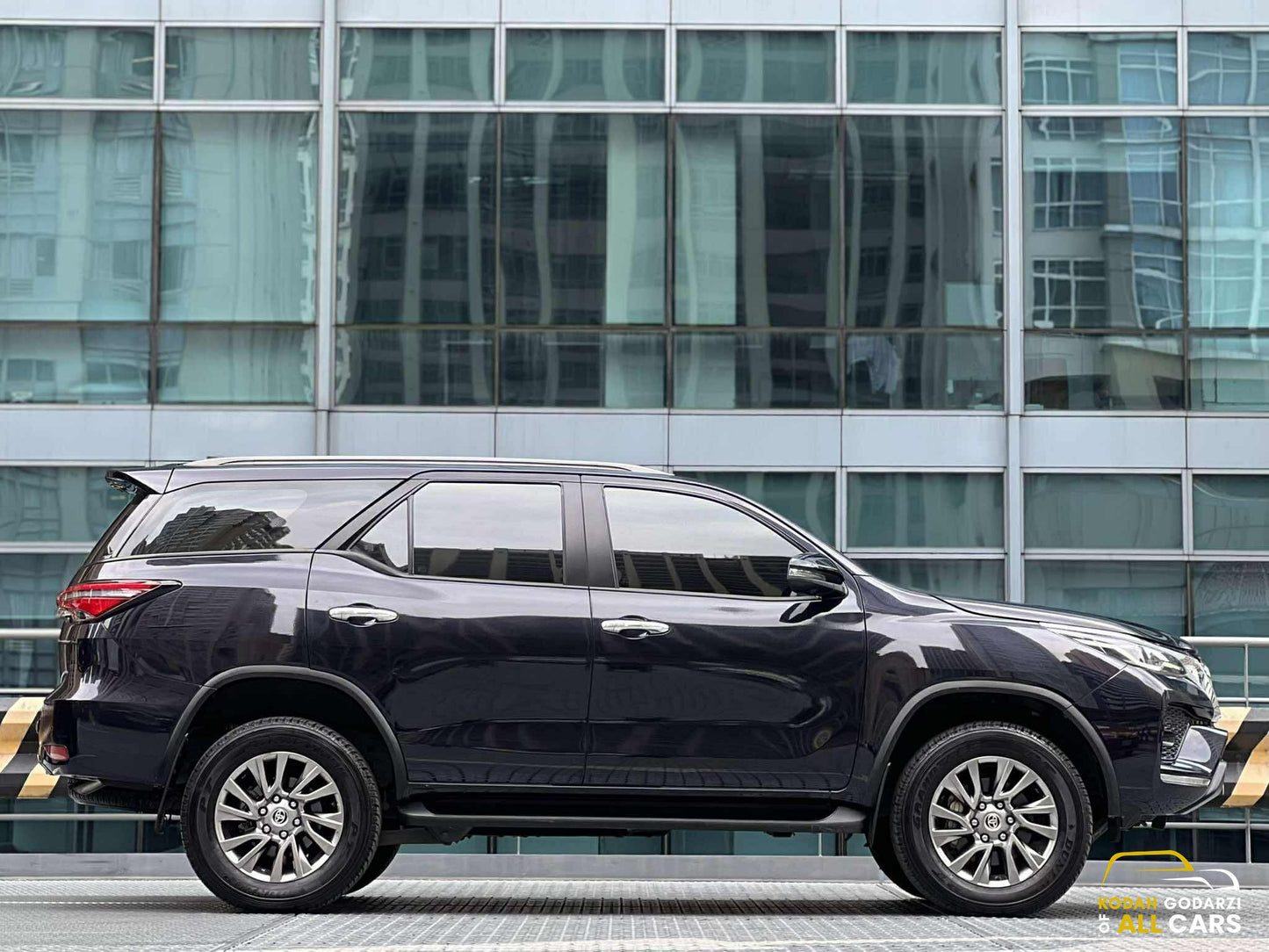 2023 Toyota Fortuner 2.4 V 4x2, Automatic, Diesel
