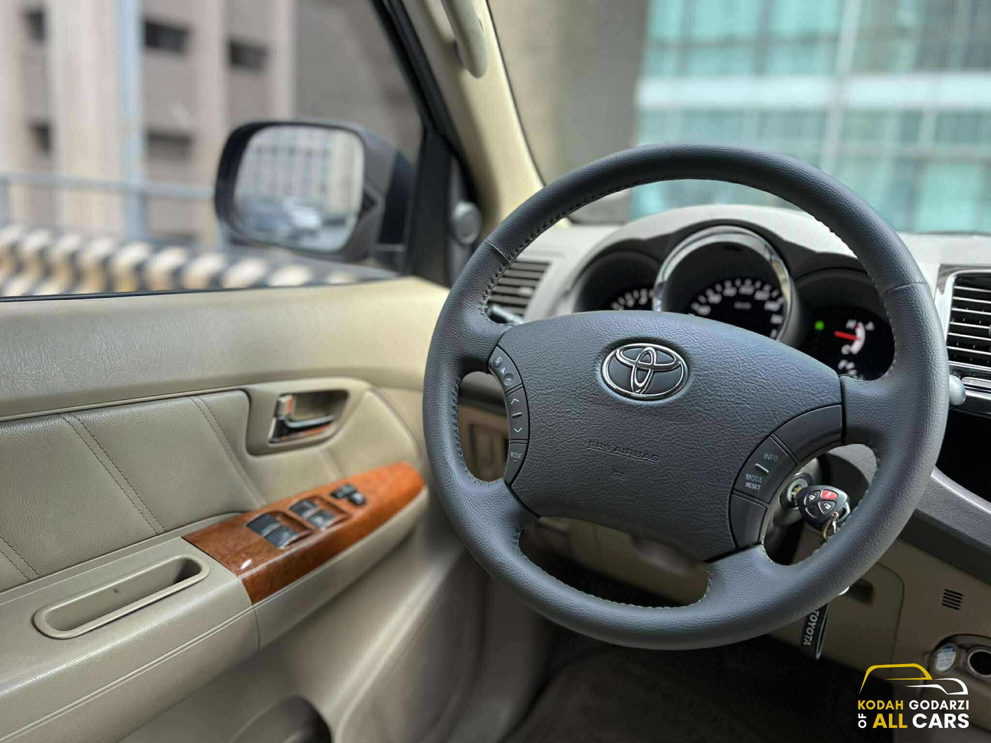2009 Toyota Fortuner 2.7 G, Automatic, Gas
