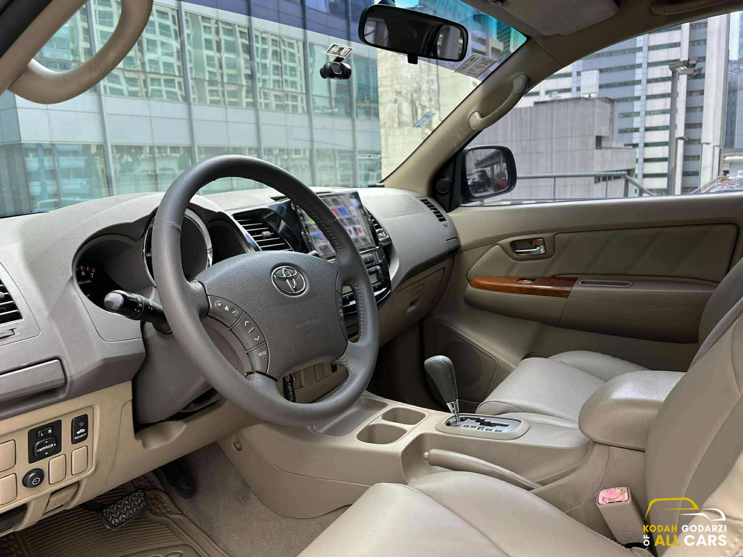 2009 Toyota Fortuner 2.7 G, Automatic, Gas