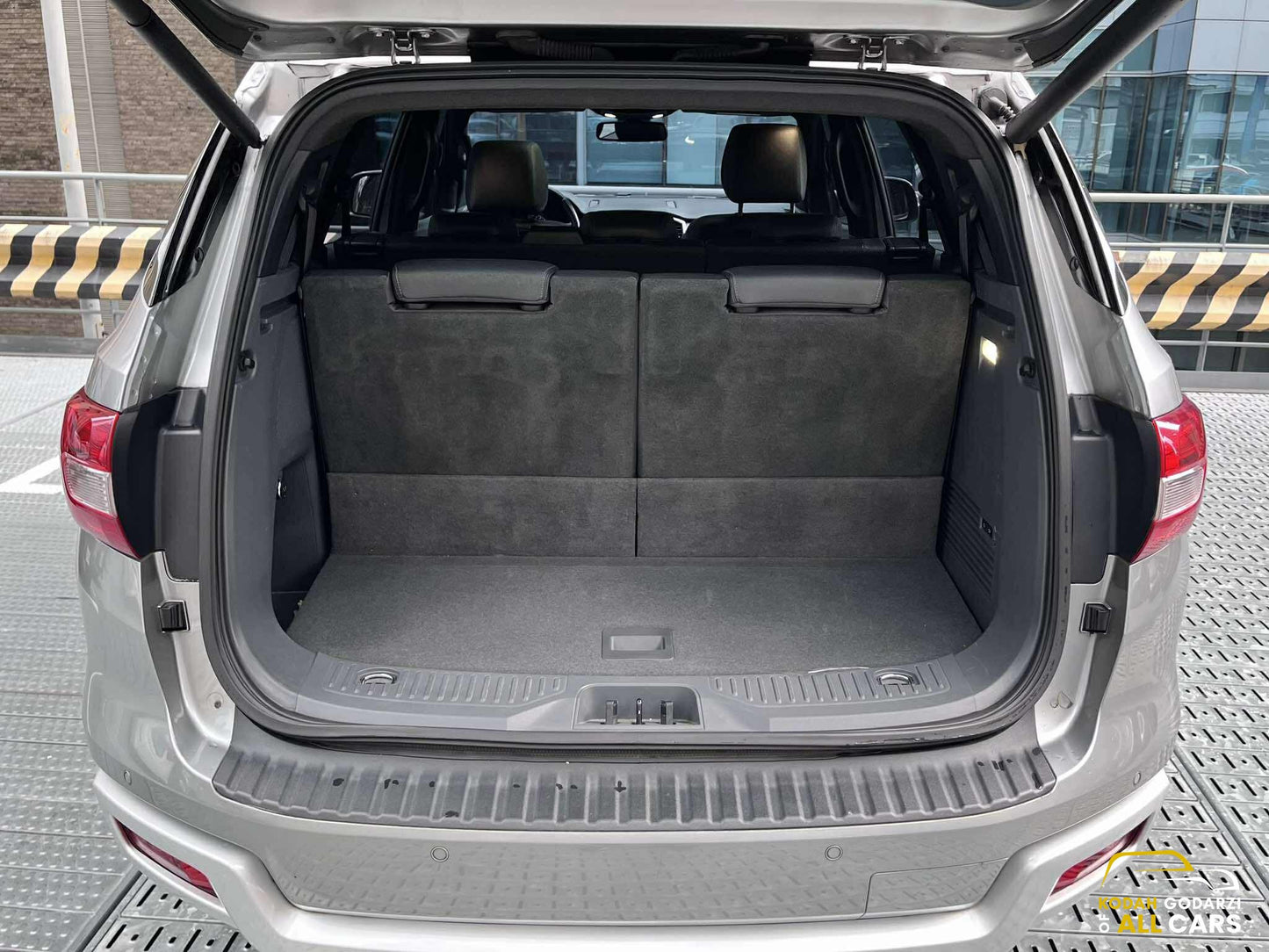 2017 Ford Everest 2.2 Titanium Plus 4x2, Automatic, Diesel