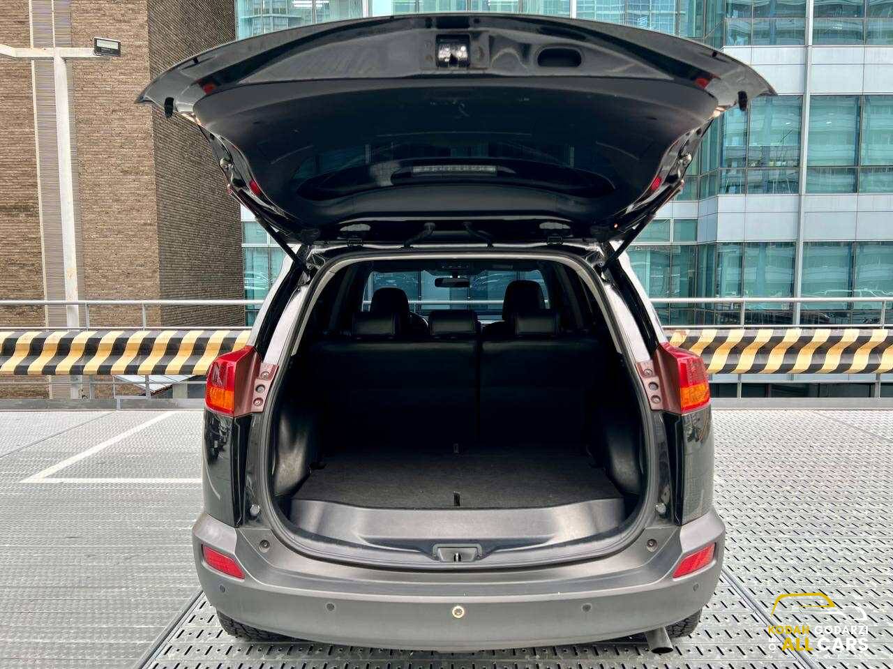 2013 Toyota Rav 4 4x2, Automatic, Gas