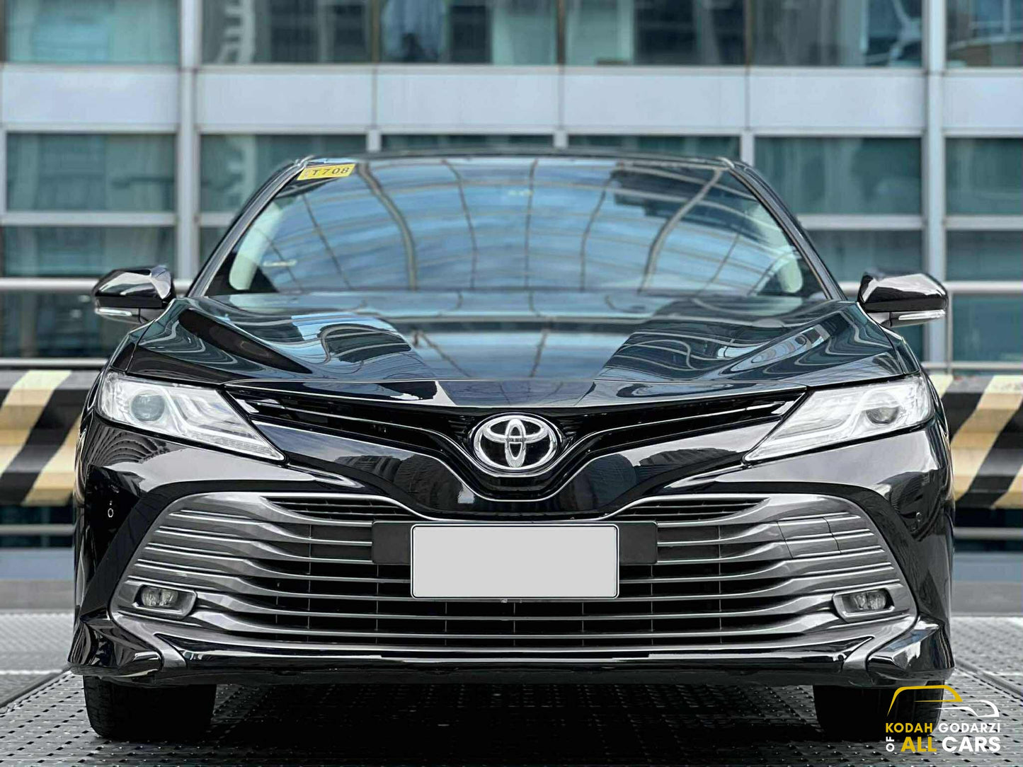 2020 Toyota Camry 2.5 V, Automatic, Gas