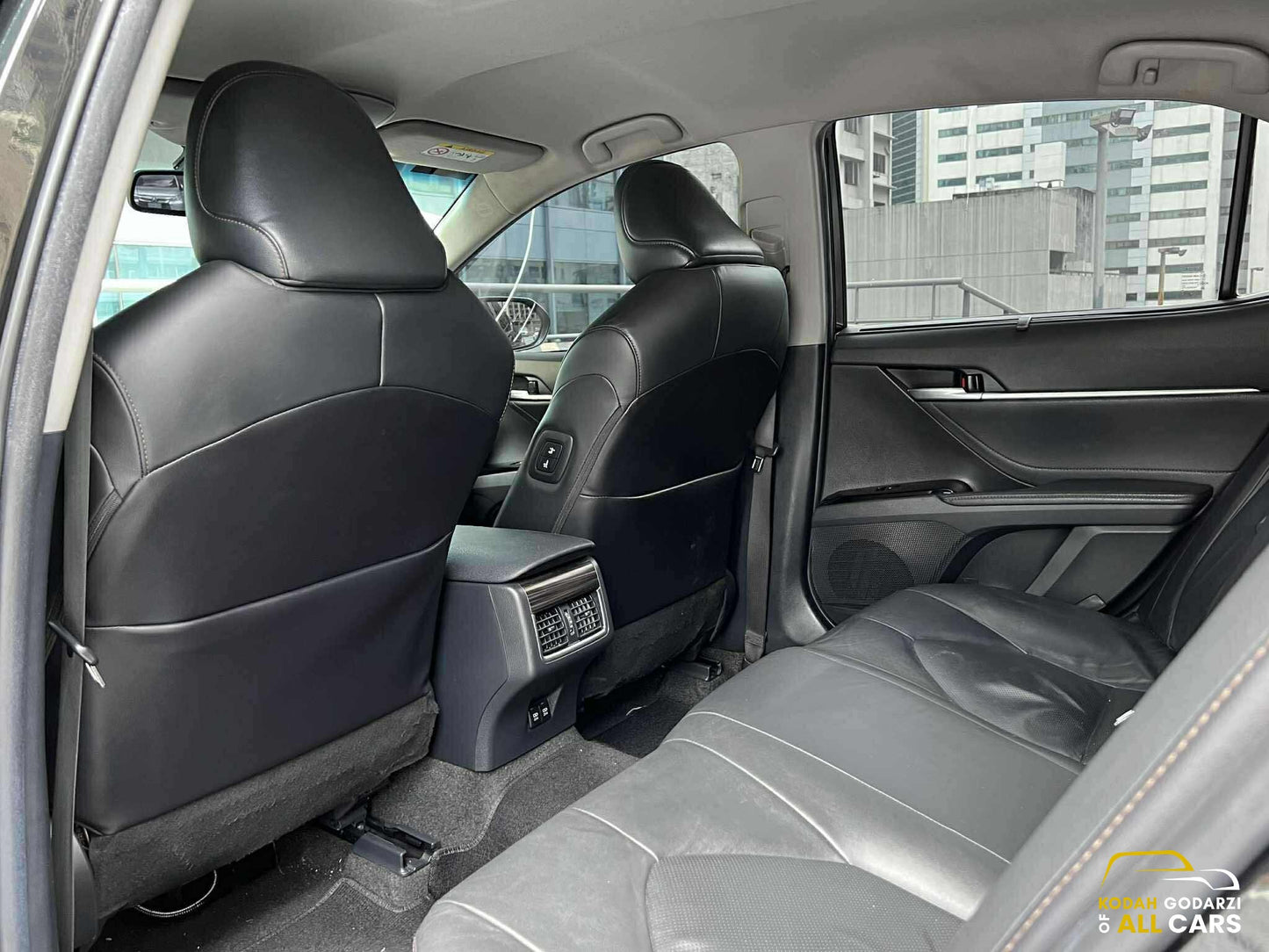 2020 Toyota Camry 2.5 V, Automatic, Gas