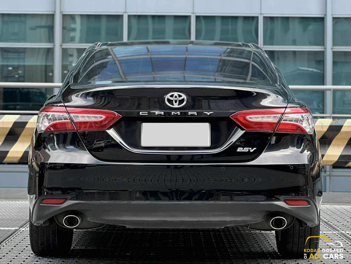 2020 Toyota Camry 2.5 V, Automatic, Gas