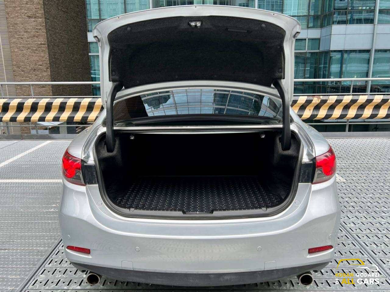 2015 Mazda 6 2.5 Sedan, Automatic, Gas