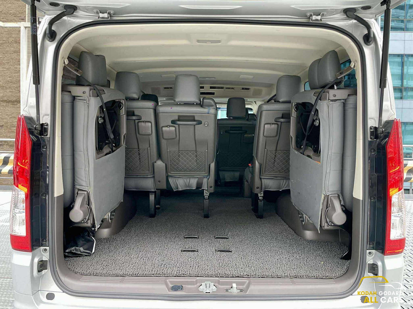 2021 Toyota Hi Ace GL Grandia 2.8, Automatic, Diesel