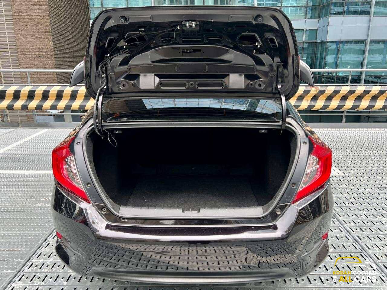 2016 Honda Civic 1.8 E, Automatic, Gas