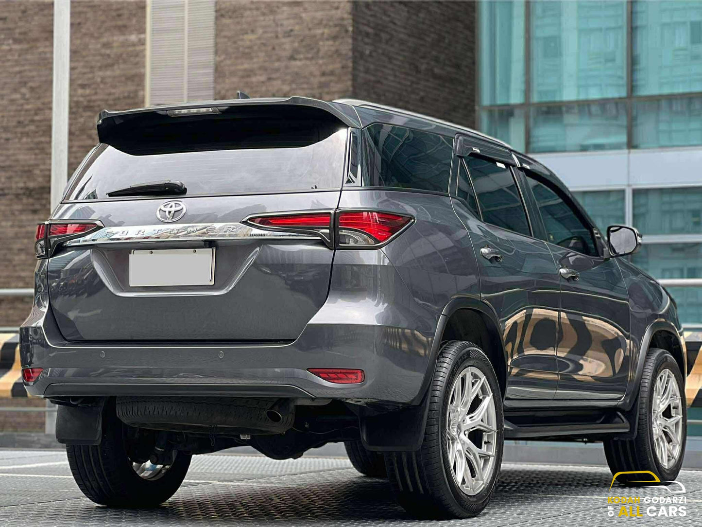 2018 Toyota Fortuner 2.4 G, Manual, Diesel