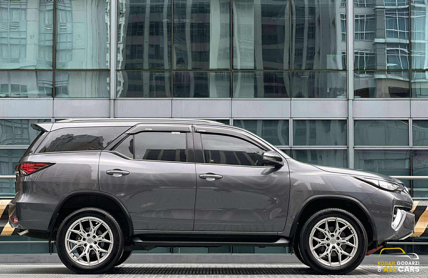 2018 Toyota Fortuner 2.4 G, Manual, Diesel