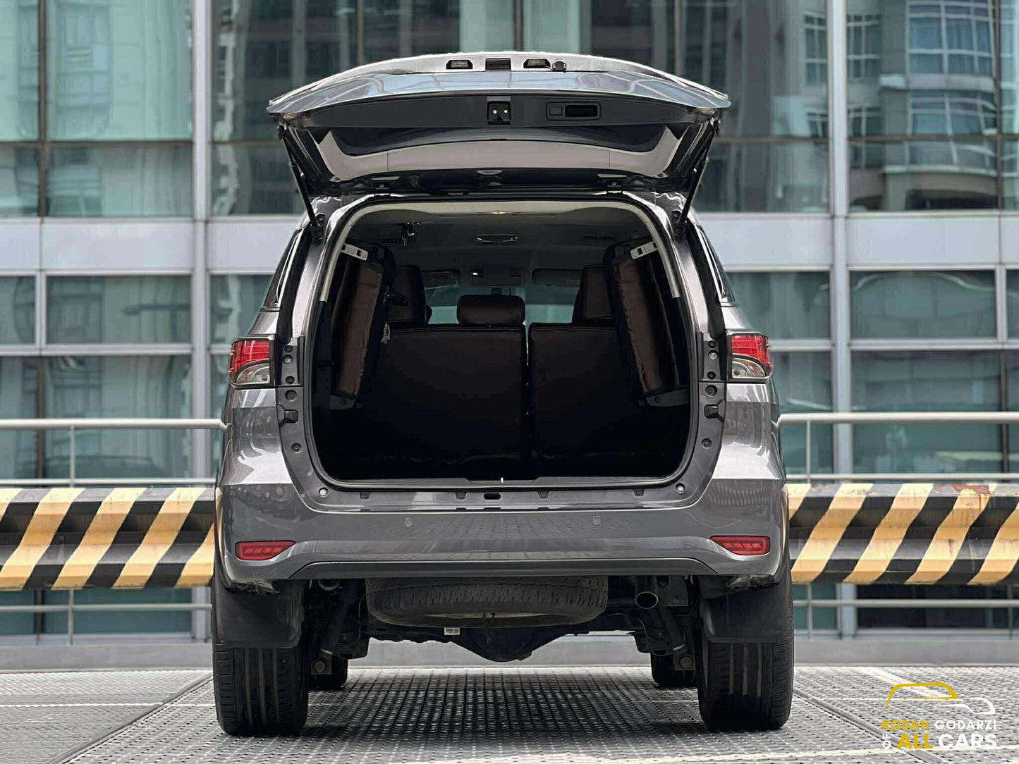 2018 Toyota Fortuner 2.4 G, Manual, Diesel