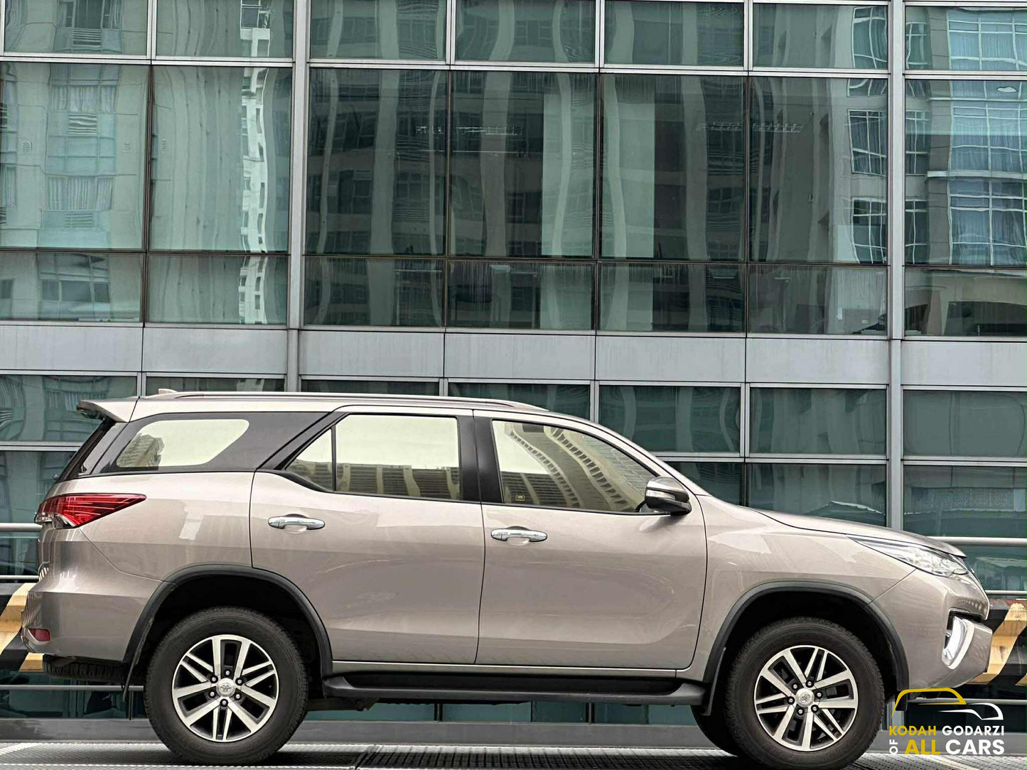 2017 Toyota Fortuner 4x2 G, Automatic, Gas