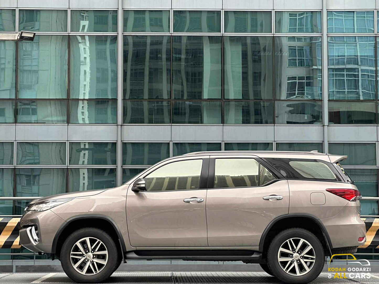 2017 Toyota Fortuner 4x2 G, Automatic, Gas